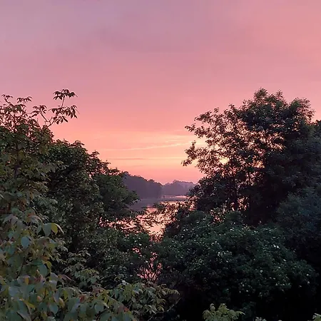 6 Zakatek Nad Jeziorem Apartman *